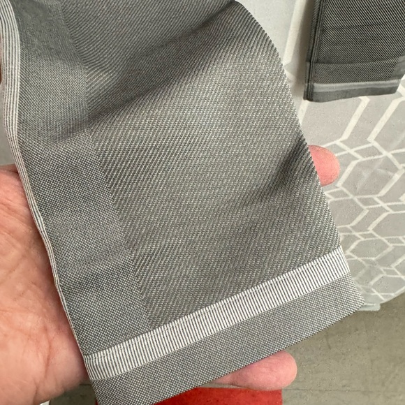 Outdoor Voices Seamless Smooth 7/8 Legging Graphite/Dove S - Picture 5 of 9